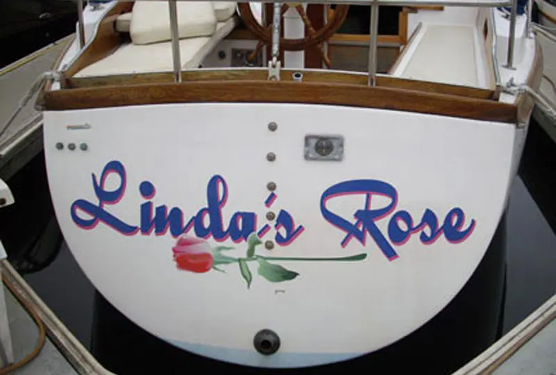 Linda's Rose Boat Logo